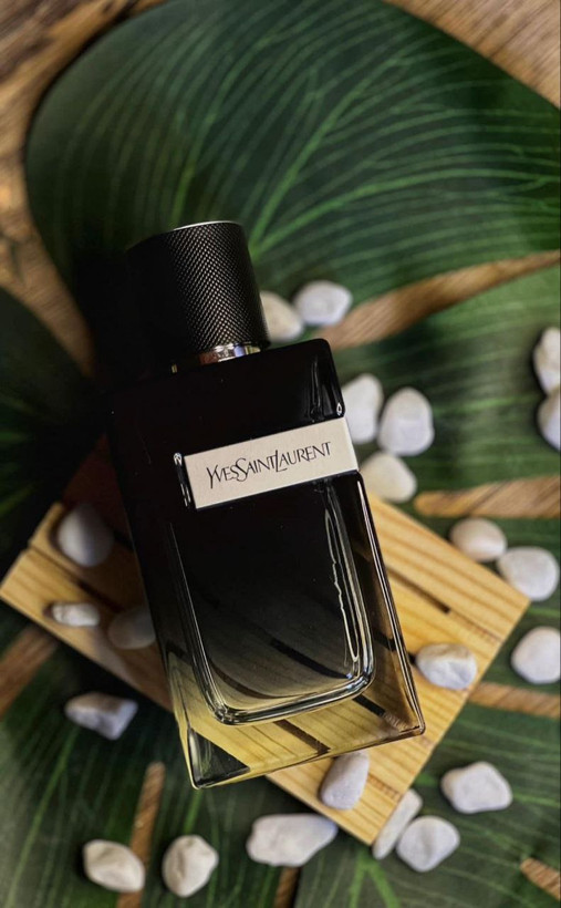 عطر ایو سن لورن وای ادو پرفیوم ۱۰۰میل مناسب برای آقایان با طبع معتدل