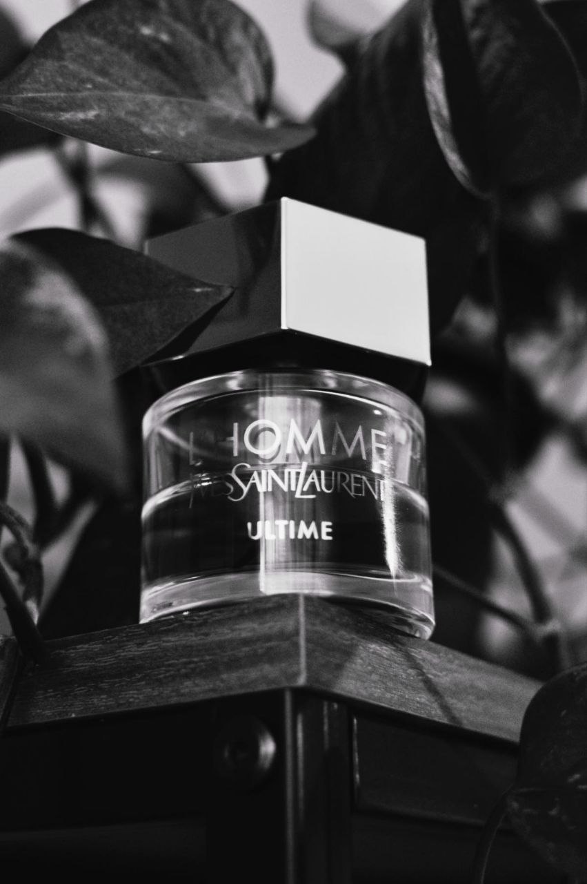 ‌عطر ادکلن ایو سن لورن لهوم اولتایم ۱۰۰میل مناسب برای آقایان با طبع تند و شیرین