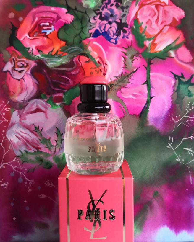 عطر ادکلن ایو سن لورن پاریس ۱۲۵میل مناسب برای بانوان با طبع خنک وشیرین