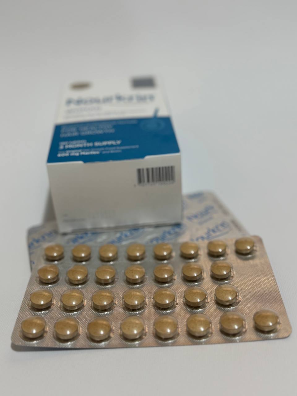 ‌قرص ضد ریزش مو نورکرین بانوان فارمامدیکو  60 عددی(فروش به صورت ورقه ای)